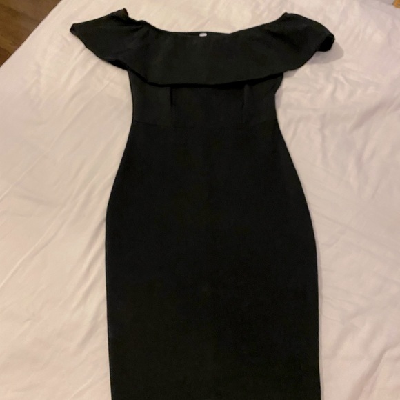 Little Black Dress- Off The Shoulder Bodycon Midi - Picture 2 of 4